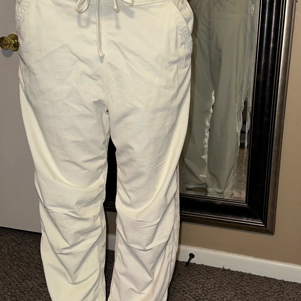 Women’s baggy pants